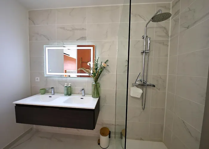 Splendide T3 Wifi 4 6p Hébergement de vacances Bonifacio (Corsica)